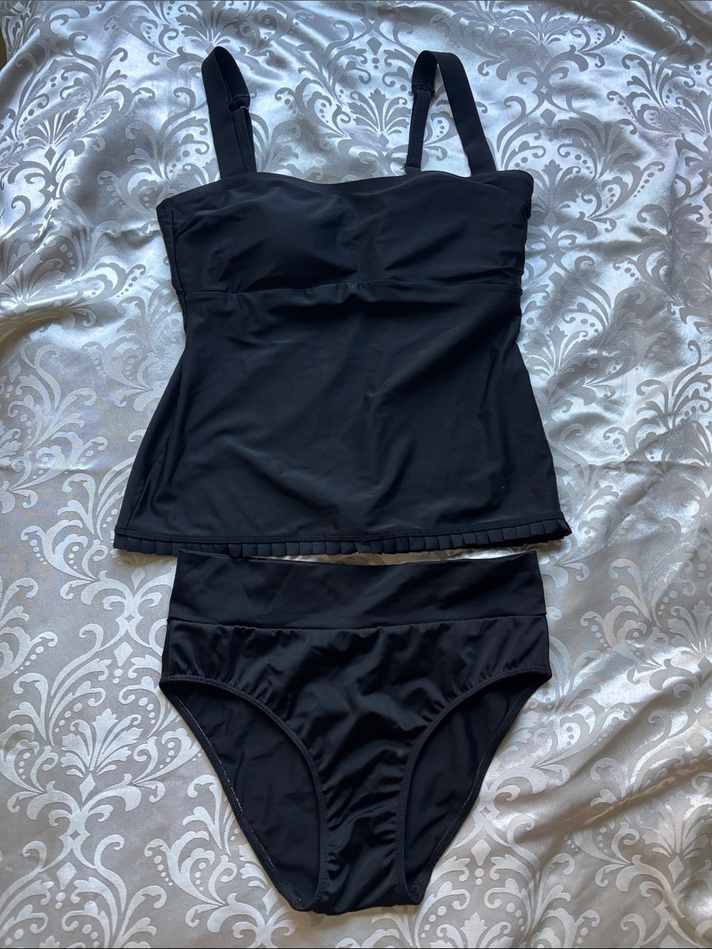 Black Two-Piece Tankini Set